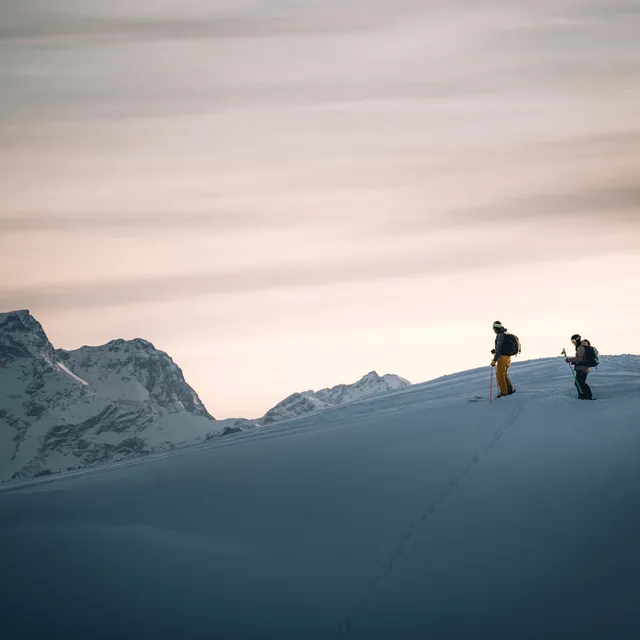 Abseits-der-Piste-im-Skigebiet-Damuels-Mellau-_c_-Lukas-Holland---Damuels-Faschina-Tourismus.jpg