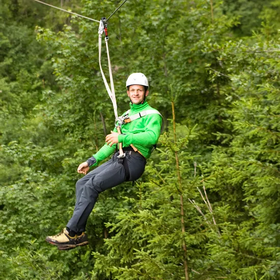 Waldseilgarten-in-Damuels-_c_-Huber-Images---Damuels-Faschina-Tourismus-_2_.jpg