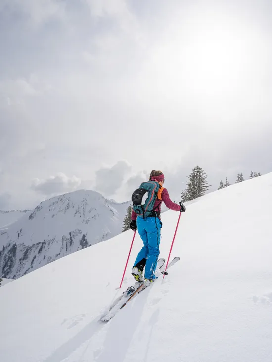 Skitouren-in-Damuels-_c_-Lukas-Holland---Damuels-Faschina-Tourismus-_6_.jpg